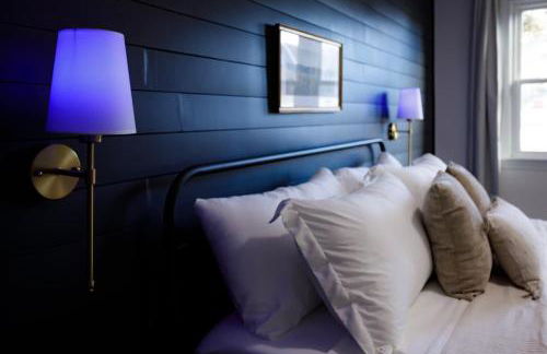 King Size Bed, Near Hwy, Work Desk, Close Parking - Foto 30