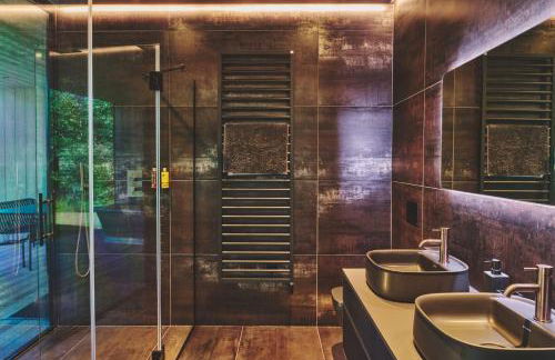 Whispering Leaves - Photo 13