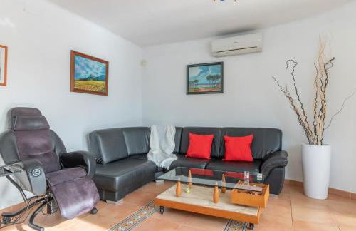 Casa de Vacaciones con Piscina, Jardín, A.A, Barbacoa, Wifi y Parking, Cerca de la Playa - ES-89-78 - Foto 6