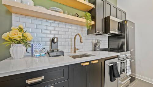 Boutique Style Condo Near Downtown Waterfront - Foto 3