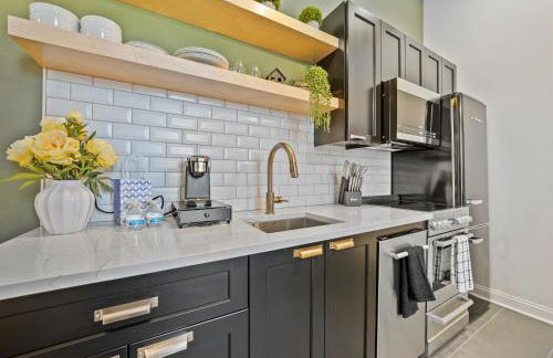 Boutique Style Condo Near Downtown Waterfront - Foto 3