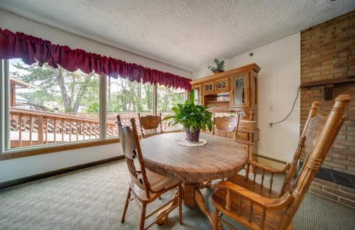 Lake Erie Getaway with Private Pool and Yard! - Foto 8