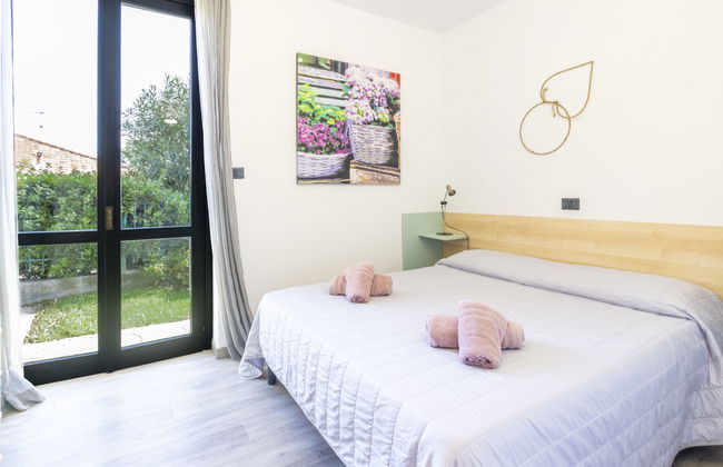 2 bedroom Apartment in Cipressa with swimming pool and garden - Photo 3