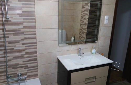 Apa Quinta de Fora - Foto 16