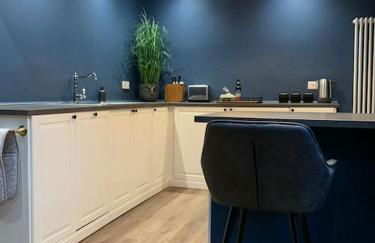 No 11, Fishguard, Ideal for beach, coastal path and town! - Photo 21