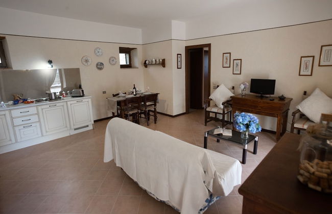 Casale Montemoro With Pool - Photo 11