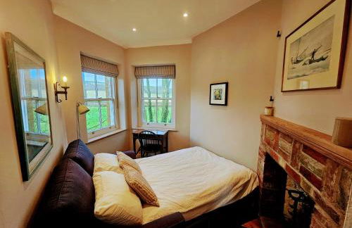 The Lookout: Cosy Compact Cottage - Photo 4