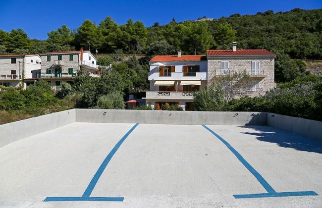 Boro - Free Parking and Grill - A2 - Foto 12