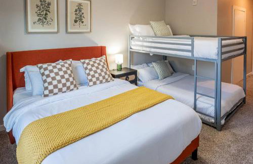 1st Floor 2B2B-Pool, Parking, Gym, 30mnt to Austin - Foto 5