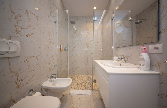 Central Chic Apartments - Photo 47