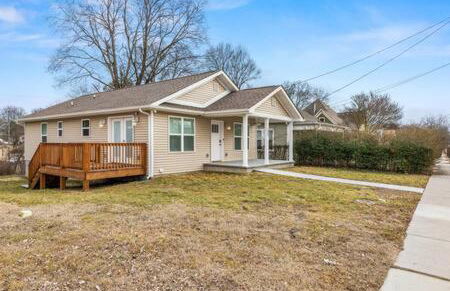 Family Home in Oakwood, 12 Mins to Campus, Patio, Washer Dryer, 2 Bathrooms, Utilities and Internet Included, Great for Students or Families, Charming Oakwood-Lincoln Park Home, 10 Walk to Dining, 24 Hour Hospitality Team - Foto 15