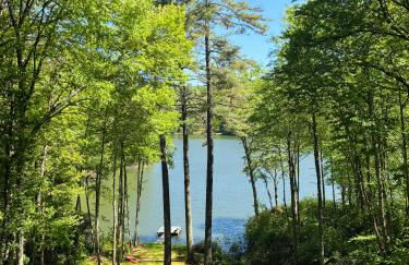 Lakefront Home with Private Dock on Lake Glenville - Foto 21