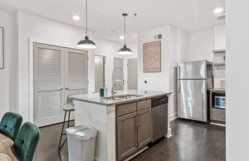 Stylish Modern Queen Suite Parking Pet Friendly - Foto 12