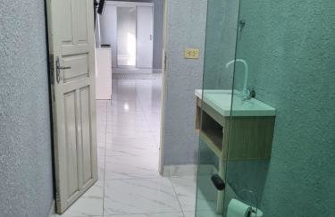 Stúdio andar superior, próximo ao hotel Rafain Palace - Foto 35