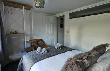 Luxury one bedroom maisonette with extra connected bedroom in Stevenage centre - Foto 10