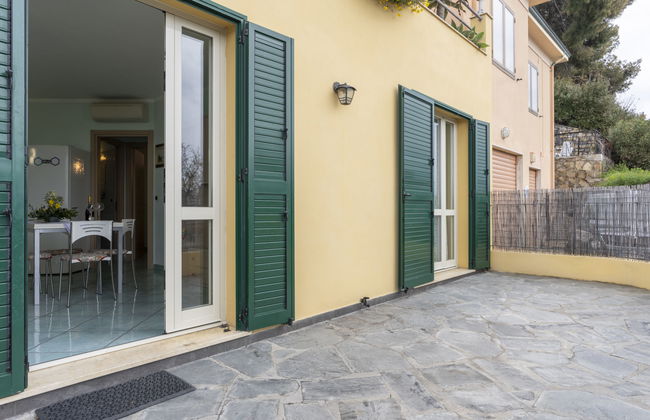 3 bedroom House in Cipressa with garden and terrace - Photo 29