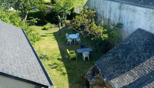 La Colline maison de famille à 100m de la Rance - Foto 3, Garden, Garden view
