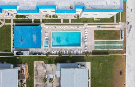 Serenity Shores Renovated Top Floor Condo w Stunning Ocean Views - Foto 50