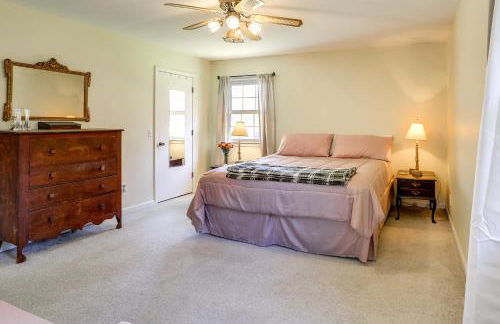 Charming Paris Home with Porch Hunt and Unwind! - Foto 12