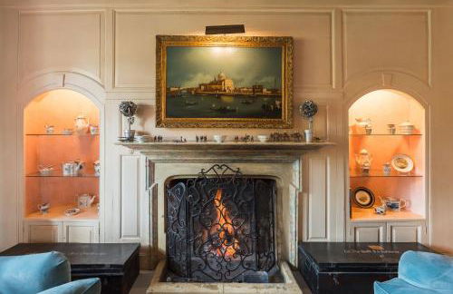 Ebrington Manor by Birch Stays - Photo 24