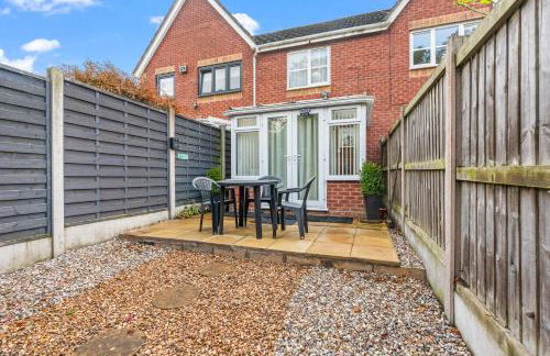 Central Peaceful Home with Parking, Wi-Fi and Garden - Foto 18