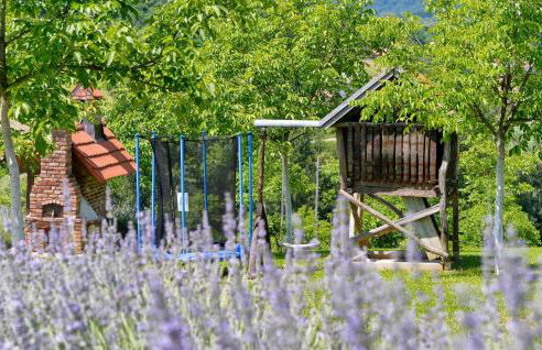 2 Bedroom Amazing Home In Lepoglava - Foto 18