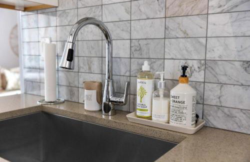 Downtown location Near the Beach Dog Friendly - Photo 38