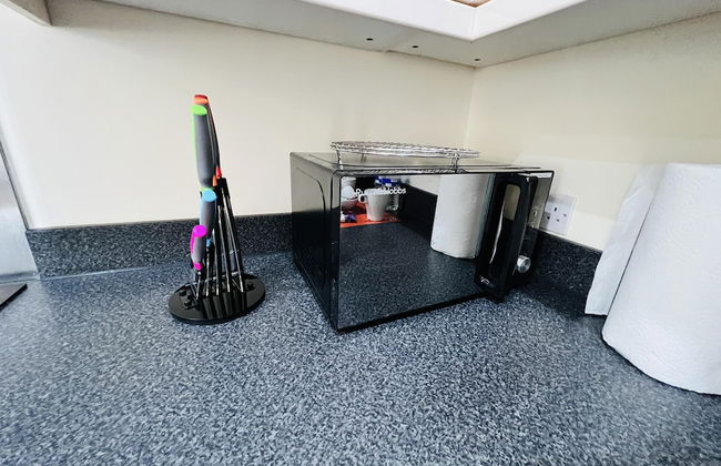 1-bed Apartment in Ealing, 3 Mins From Station - Foto 32