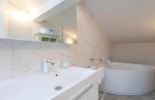 Top of the Hills Apartments LLR - Photo 22