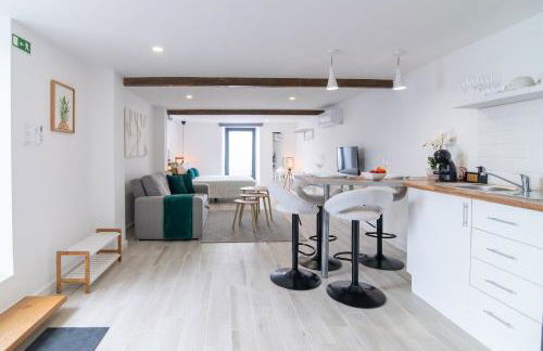 Azores Black Mountain House, Estúdio e T2 Ilha do Pico - Photo 38