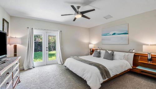 Across from Beach - Renovated Coastal Home, Gourmet Kitchen & Jetted Tub - by Maven Vacation Rentals - Foto 4