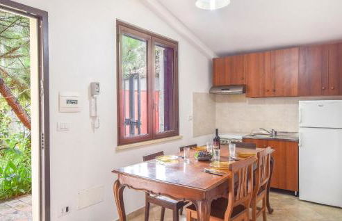 1 Bedroom Amazing Apartment In Locri - Foto 2
