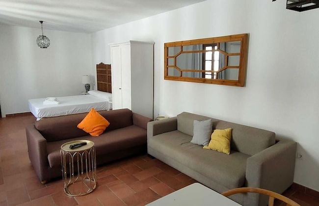 APARTAMENTOS PUERTA SEVILLA DE CORDOBA - Photo 1