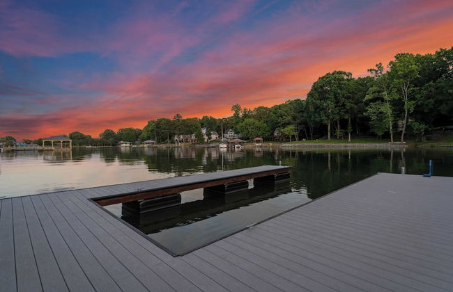 Gray Fox Lodge by Avantstay Waterslide Pool, Theater Sleeps 21 - Foto 56