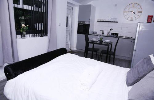 The Lodge Oldham - Photo 18