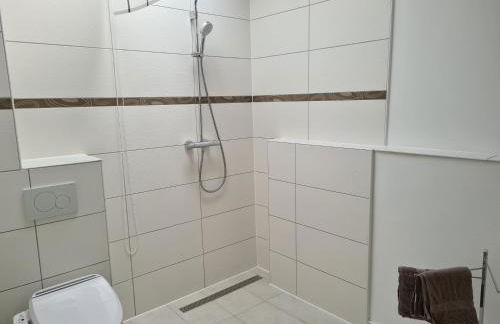 Fafa Home with Pool - Foto 33