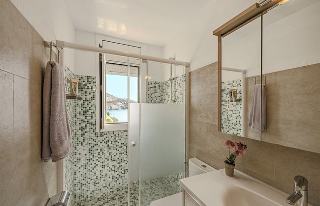 Apartment in Roses Near Canyelles Beach - Photo 15