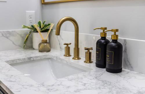 Skyline Retreat Luxury Secret Speakeasy - Foto 47