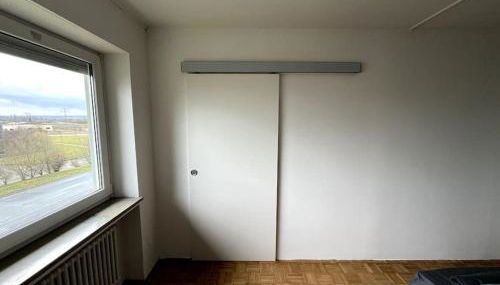 LOOT LARGE /Stadtrand /Parkplatz - Foto 4