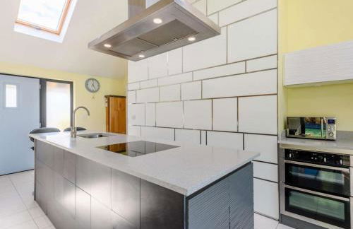 Romantic cottage for 2 with hot tub - Photo 4