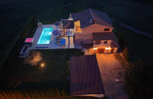 Modern Villa San Martino Heated Pool, Jacuzzi & Privacy - Foto 34