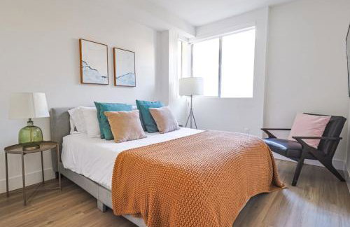 Spacious 2BDR in SM - 5 minutes walk to the beach! - Foto 12