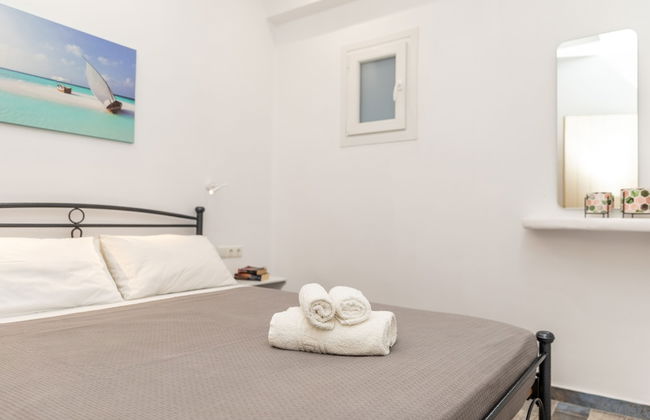 Depis Luxury Suites - Photo 15