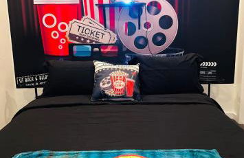 Deep Ellum Theatre Suite - The Black Collection - Photo 25