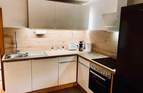 Belisima Apartments I Ferienwohnungen Fischbachau - Breitenstein I Region Schliersee I Historisch & Cozy mit Bergblick I 2 Schlafzimmer I Waschmaschine I Parkplatz I Nähe Supermarkt - Foto 5