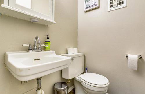 4 Mi to LSU Campus! Inviting Home Near Trails - Foto 18