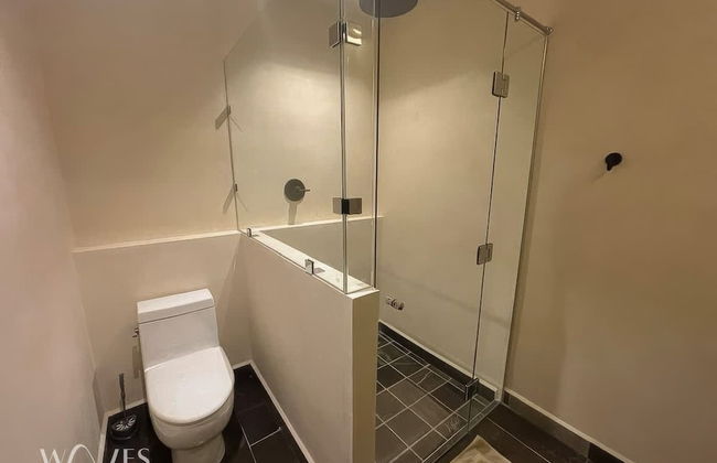 2BR w Private Pool Near the Beach Spacious Stay - Photo 14