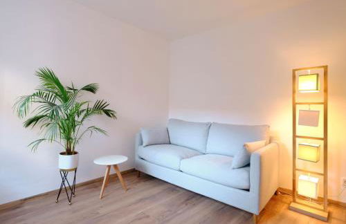 Travel Art Boardinghouse - Photo 6