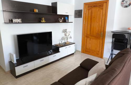 AR Home - Apartamento de 3 dormitorios con ascensor en Las Huesas, Telde - Foto 2