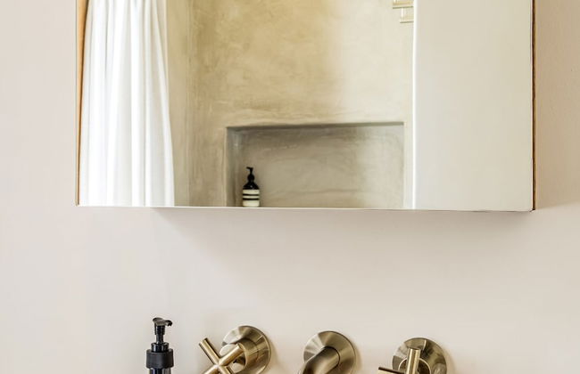 Experience Tranquility at Kelvin Urban Retreat - Photo 28